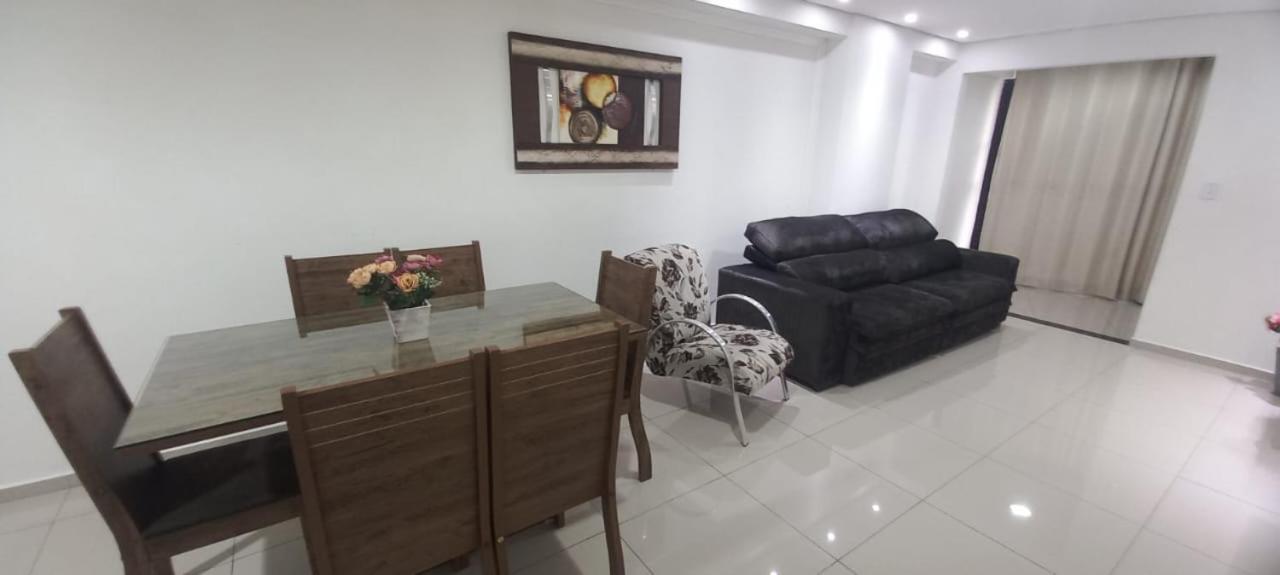 Apartamentos Ed London, Na Av Principal A Poucos Passos Das Termas Піратуба Екстер'єр фото