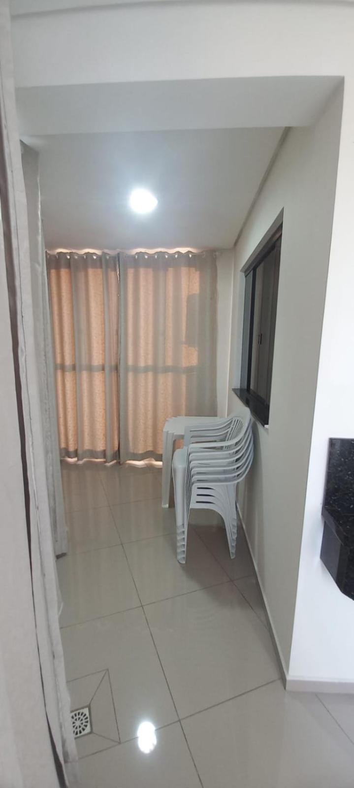 Apartamentos Ed London, Na Av Principal A Poucos Passos Das Termas Піратуба Екстер'єр фото